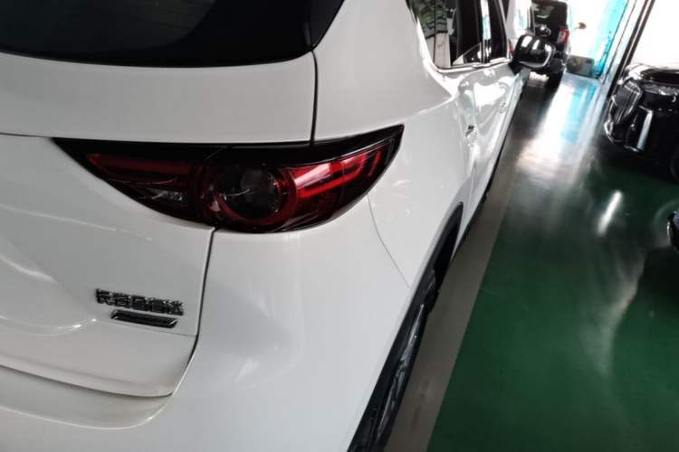Used Mazda CX-5 2017 2.0L Automatic 2WD Smart Enjoyment Version China V Standard Exterior 3
