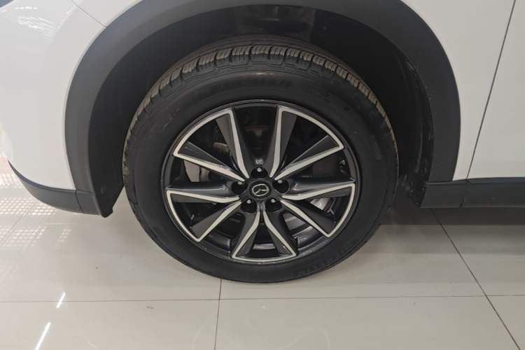 Used Mazda CX-5 2017 2.5L Automatic 2WD ZhiZun Version China VI Standard Exterior 4