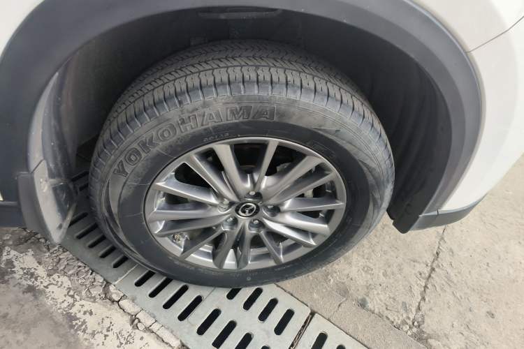 Used Mazda CX-5 2017 2.0L Automatic 2WD Smart Enjoyment Version China V Standard Exterior 5