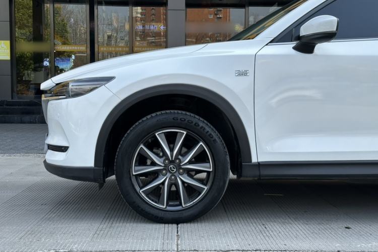 Used Mazda CX-5 2017 2.5L Automatic 4x4 ZhiZun Version China V Standard Exterior 7