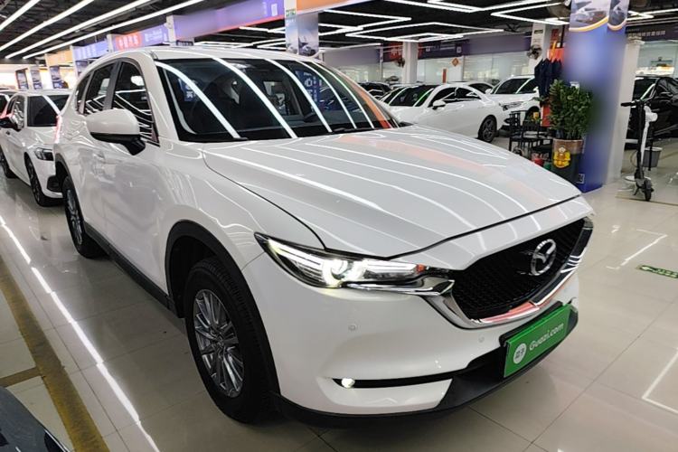 Used Mazda CX-5 2017 2.0L Automatic 2WD ZhiShang Trim China V Standard Front Right 45 Deg