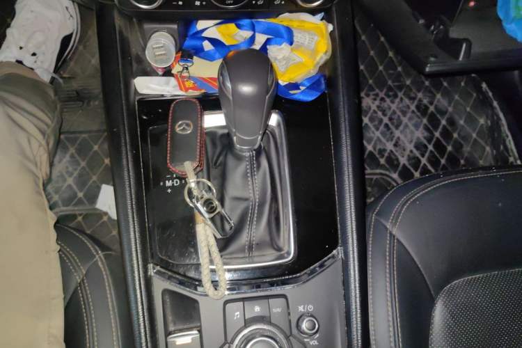 Used Mazda CX-5 2017 2.0L Automatic 2WD Smart Enjoyment Version China VI Standard Gear Lever