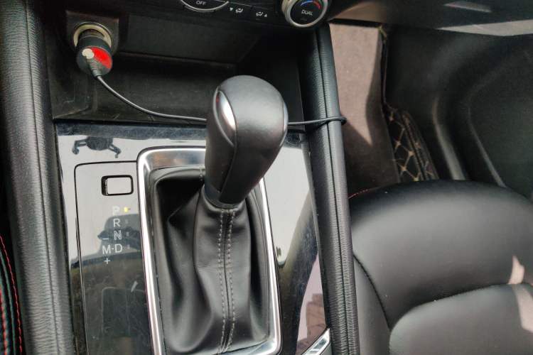 Used Mazda CX-5 2017 2.0L Automatic 2WD ZhiShang Trim China V Standard Gear Lever