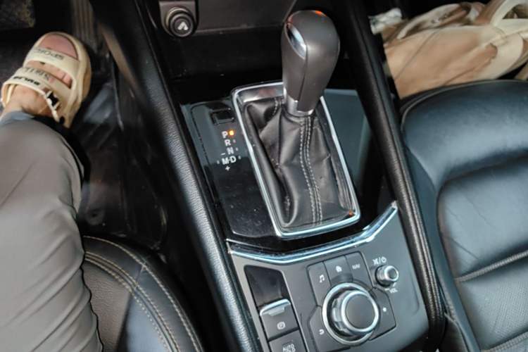 Used Mazda CX-5 2017 2.0L Automatic 2WD Smart Enjoyment Version China V Standard Gear Lever