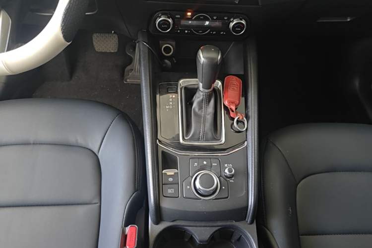 Used Mazda CX-5 2017 2.0L Automatic 2WD ZhiShang Trim China V Standard Gear Lever