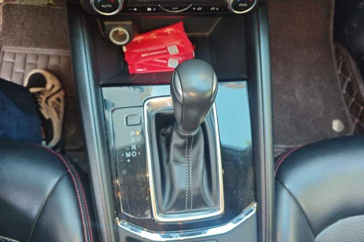 Used Mazda CX-5 2017 2.0L Automatic 2WD ZhiShang Trim China V Standard Gear Lever
