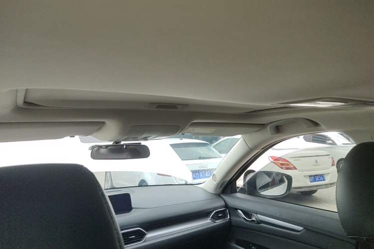 Used Mazda CX-5 2017 2.0L Automatic 2WD ZhiShang Trim China V Standard Headliner