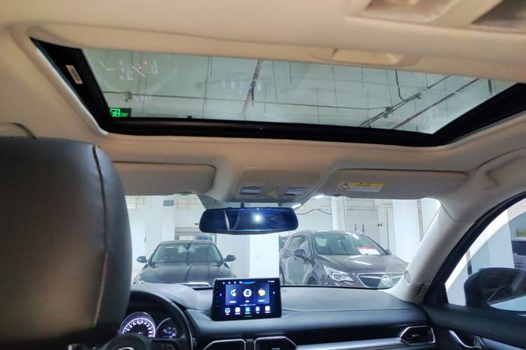 Used Mazda CX-5 2017 2.0L Automatic 2WD ZhiShang Trim China V Standard Headliner