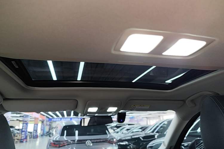 Used Mazda CX-5 2017 2.0L Automatic 2WD ZhiShang Trim China V Standard Headliner
