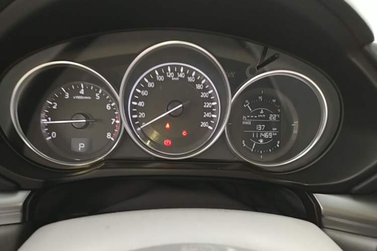 Used Mazda CX-5 2017 2.0L Automatic 2WD ZhiShang Trim China VI Standard Instrument Cluster
