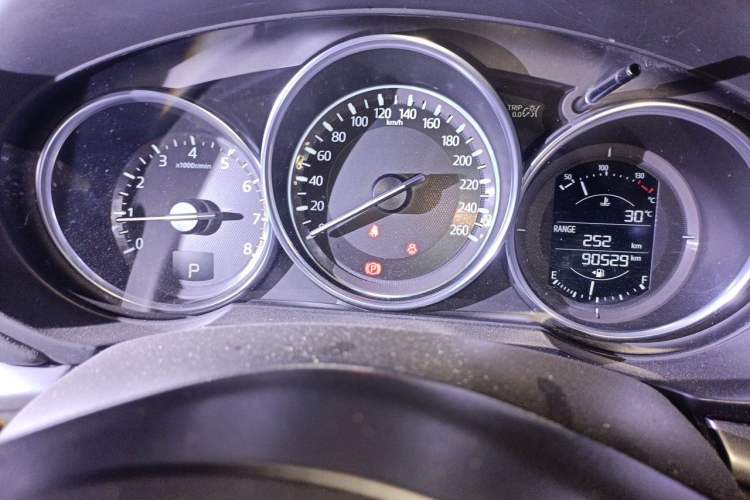 Used Mazda CX-5 2017 2.0L Automatic 2WD ZhiShang Trim China VI Standard Instrument Cluster