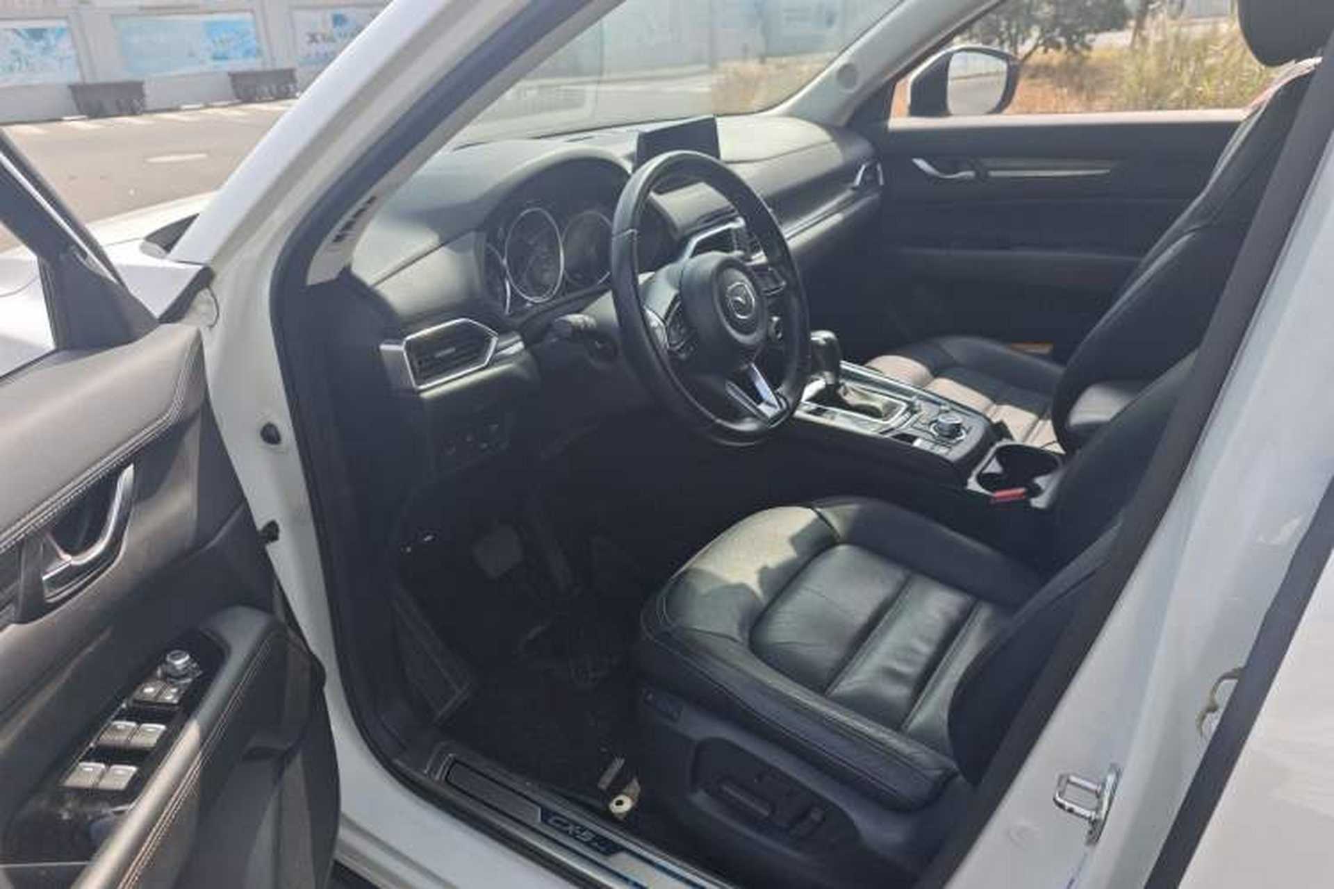 Used Mazda CX-5 2017 2.5L Automatic 2WD ZhiZun Version China VI Standard Interior 1