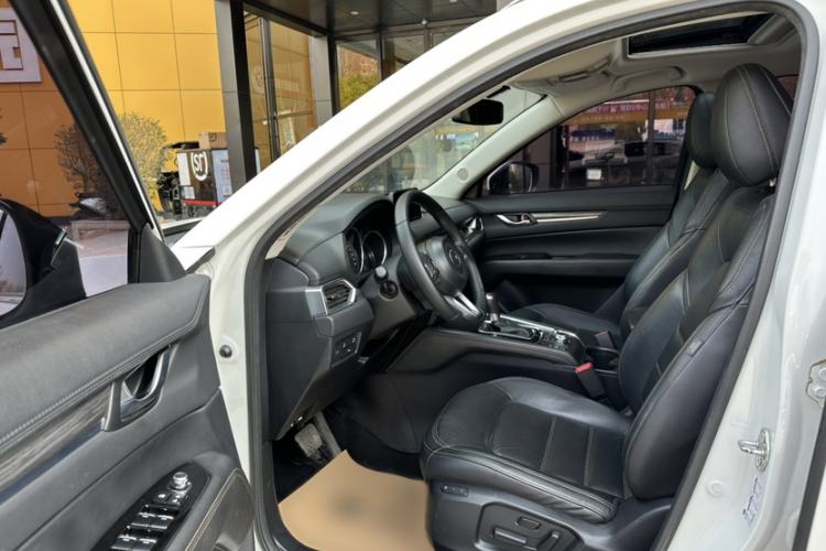 Used Mazda CX-5 2017 2.5L Automatic 4x4 ZhiZun Version China V Standard Interior 14