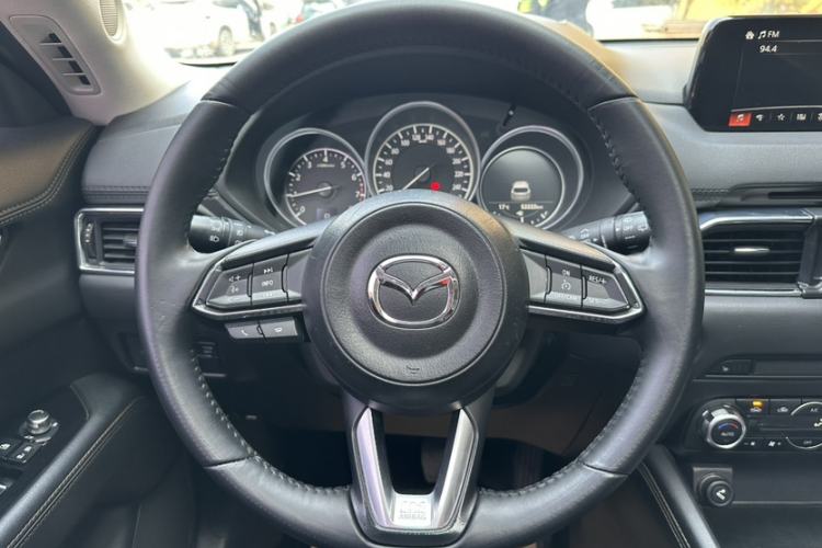 Used Mazda CX-5 2017 2.5L Automatic 4x4 ZhiZun Version China V Standard Interior 4