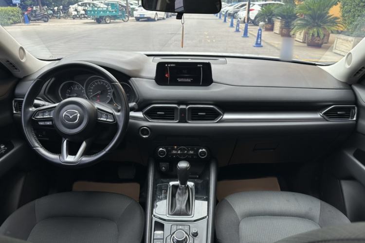 Used Mazda CX-5 2017 2.0L Automatic 2WD ZhiShang Trim China V Standard Interior 6
