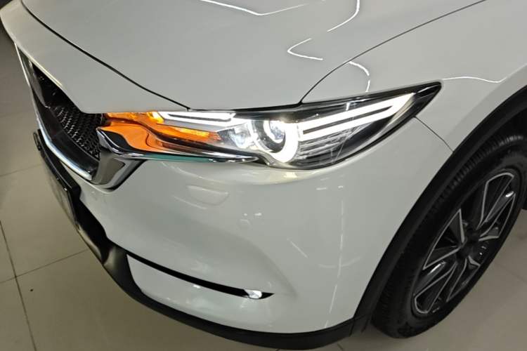 Used Mazda CX-5 2017 2.5L Automatic 4x4 Flagship Version China V Standard Left Front Headlight