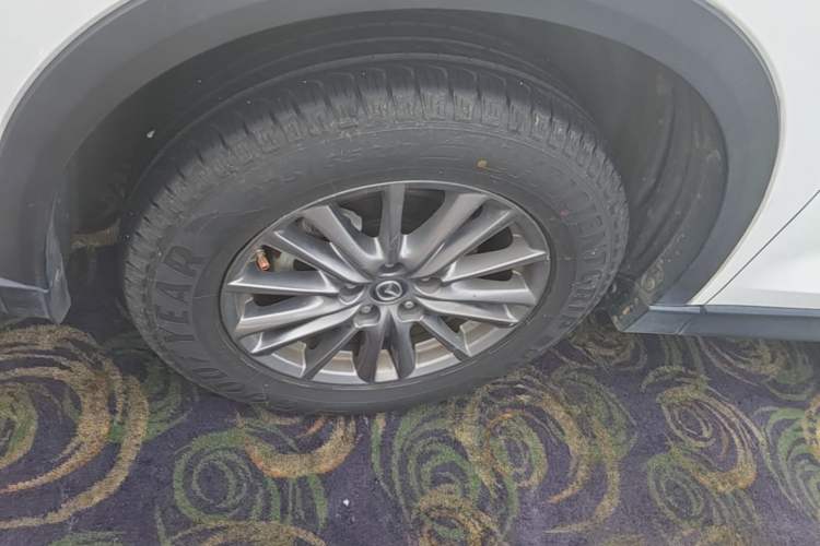 Used Mazda CX-5 2017 2.0L Automatic 2WD ZhiShang Trim China V Standard Left Front Wheel Hub