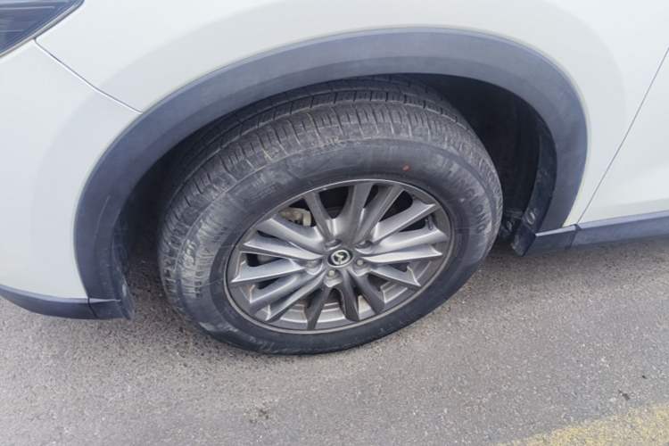 Used Mazda CX-5 2017 2.0L Manual Two-Wheel Drive Comfort Version China V Standard Left Front Wheel Hub