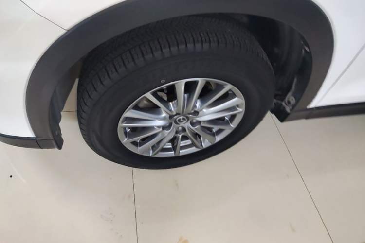Used Mazda CX-5 2017 2.0L Automatic 2WD ZhiShang Trim China V Standard Left Front Wheel Hub