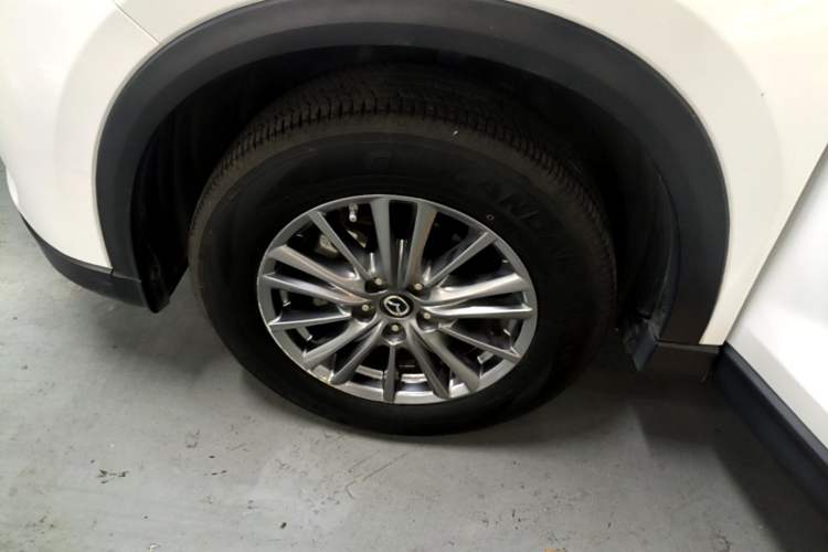 Used Mazda CX-5 2017 2.0L Automatic 2WD Smart Enjoyment Version China V Standard Left Front Wheel Hub