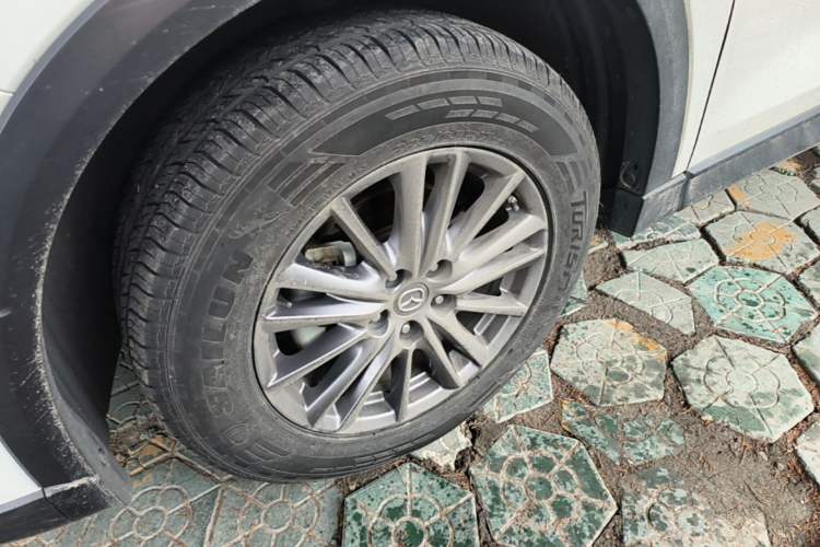Used Mazda CX-5 2017 2.0L Automatic 2WD ZhiShang Trim China V Standard Left Front Wheel Hub