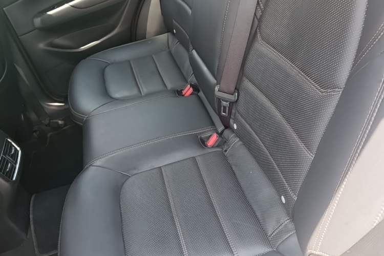 Used Mazda CX-5 2017 2.0L Automatic 2WD Smart Enjoyment Version China V Standard Left Rear Seat