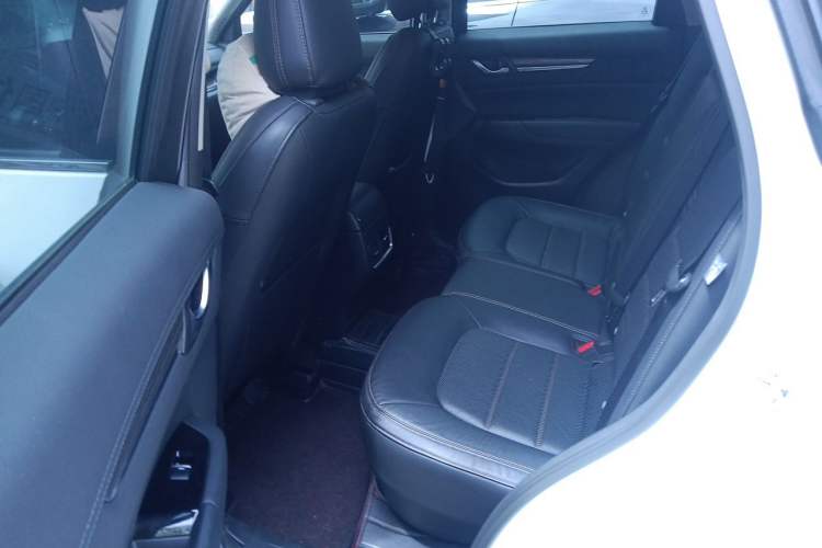 Used Mazda CX-5 2017 2.0L Automatic 2WD Smart Enjoyment Version China V Standard Left Rear Seat