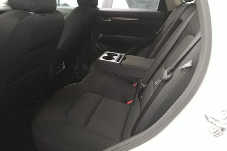 Used Mazda CX-5 2017 2.0L Automatic 2WD ZhiShang Trim China VI Standard Left Rear Seat