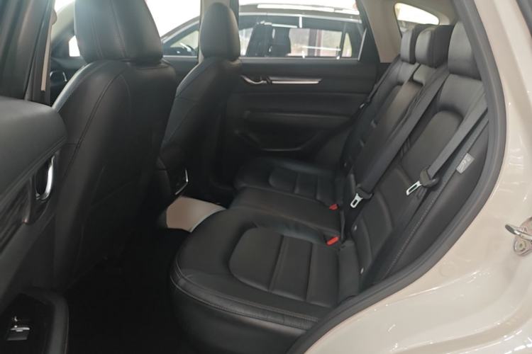 Used Mazda CX-5 2017 2.5L Automatic 2WD ZhiZun Version China VI Standard Left Rear Seat