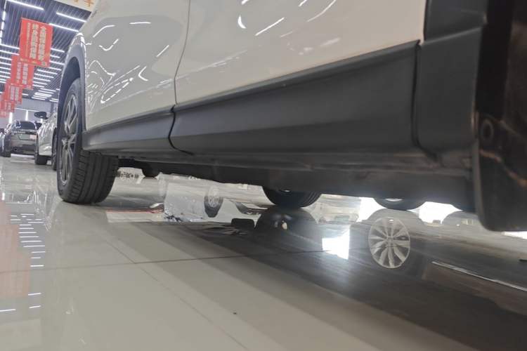 Used Mazda CX-5 2017 2.5L Automatic 2WD ZhiZun Version China VI Standard Left Side Sill
