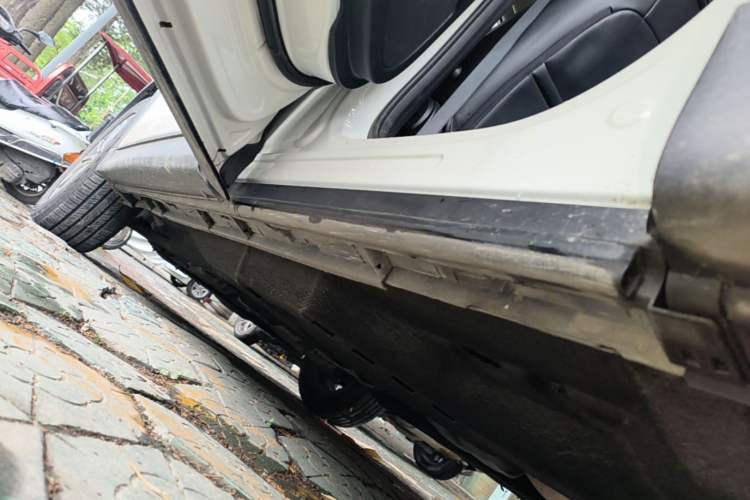 Used Mazda CX-5 2017 2.0L Automatic 2WD ZhiShang Trim China V Standard Left Side Sill