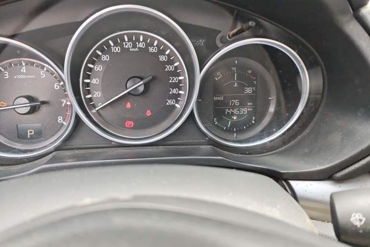 Used Mazda CX-5 2017 2.0L Automatic 2WD Comfort Version China V Standard Odometer Close Up