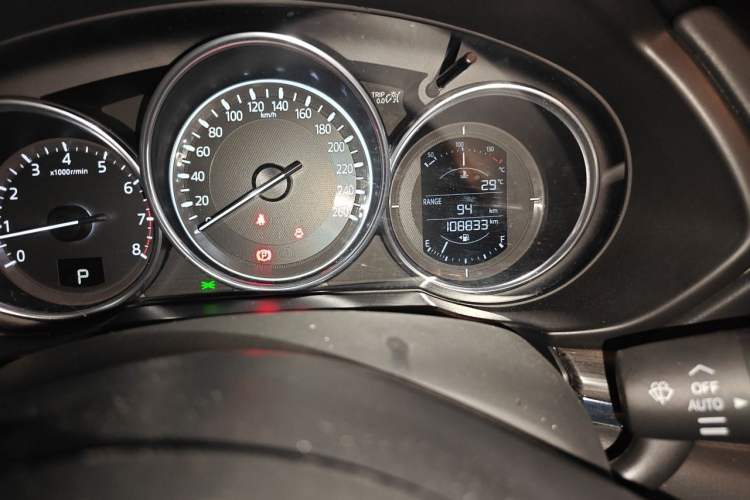 Used Mazda CX-5 2017 2.0L Automatic 2WD Smart Enjoyment Version China V Standard Odometer Close Up