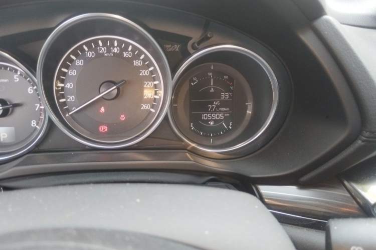 Used Mazda CX-5 2017 2.0L Automatic 2WD Smart Enjoyment Version China V Standard Odometer Close Up
