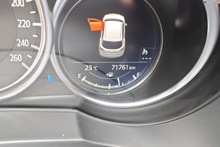Used Mazda CX-5 2017 2.5L Automatic 2WD ZhiZun Version China V Standard Odometer Close Up