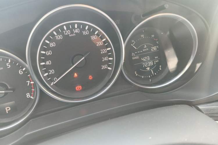 Used Mazda CX-5 2017 2.0L Automatic 2WD Smart Enjoyment Version China V Standard Odometer Close Up
