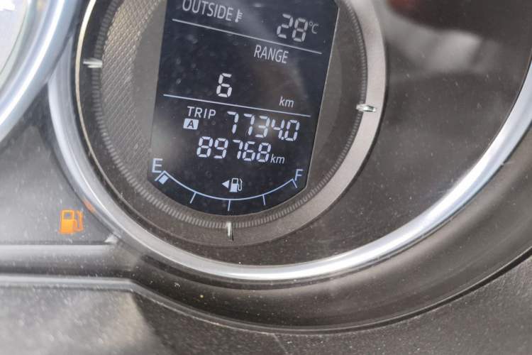 Used Mazda CX-5 2017 2.0L Automatic 2WD ZhiShang Trim China VI Standard Odometer Close Up
