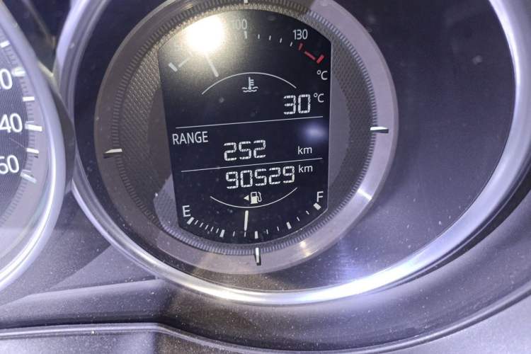 Used Mazda CX-5 2017 2.0L Automatic 2WD ZhiShang Trim China VI Standard Odometer Close Up