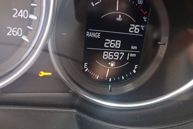 Used Mazda CX-5 2017 2.0L Automatic 2WD Smart Enjoyment Version China V Standard Odometer Close Up