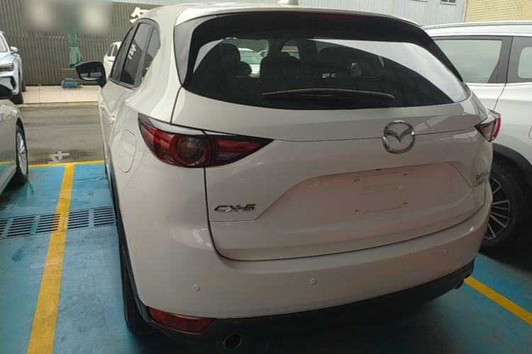 Used Mazda CX-5 2017 2.0L Automatic 2WD ZhiShang Trim China VI Standard Rear