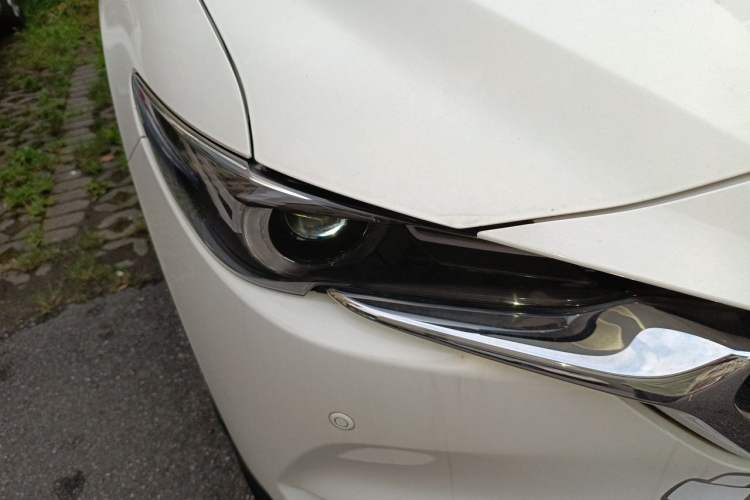 Used Mazda CX-5 2017 2.5L Automatic 2WD ZhiZun Version China V Standard Right Front Headlight
