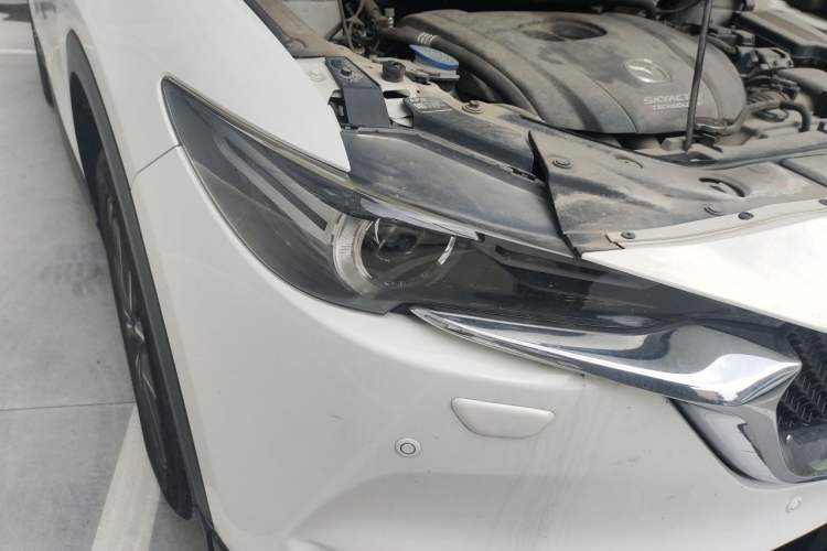 Used Mazda CX-5 2017 2.5L Automatic 4x4 Flagship Version China V Standard Right Front Headlight
