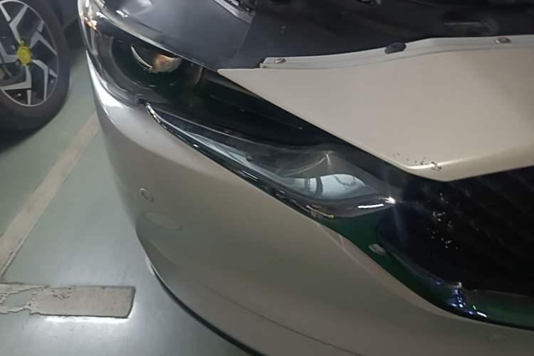 Used Mazda CX-5 2017 2.0L Automatic 2WD ZhiShang Trim China V Standard Right Front Headlight