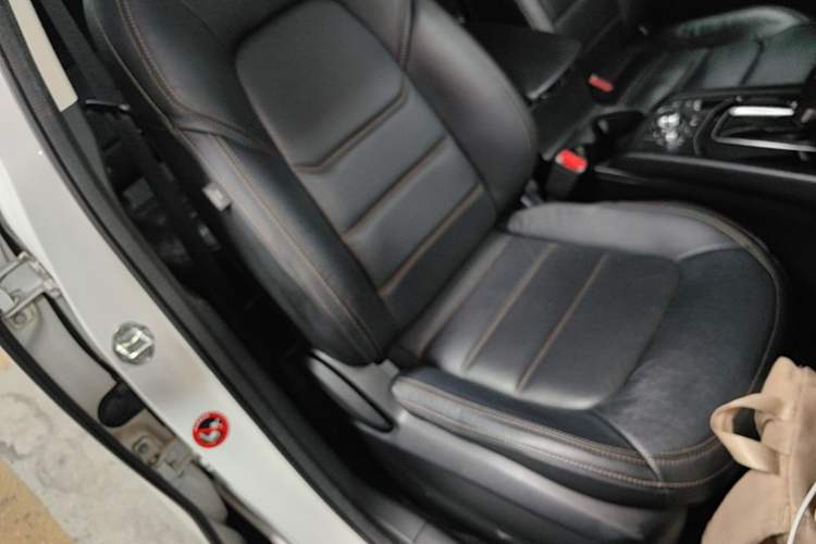 Used Mazda CX-5 2017 2.0L Automatic 2WD Smart Enjoyment Version China V Standard Right Front Seat