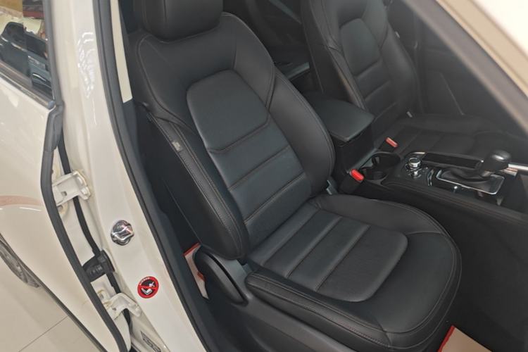 Used Mazda CX-5 2017 2.5L Automatic 2WD ZhiZun Version China VI Standard Right Front Seat