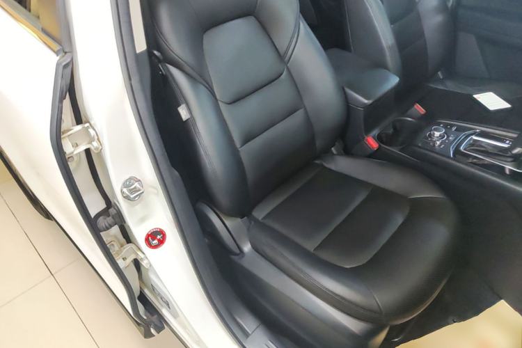 Used Mazda CX-5 2017 2.0L Automatic 2WD ZhiShang Trim China V Standard Right Front Seat