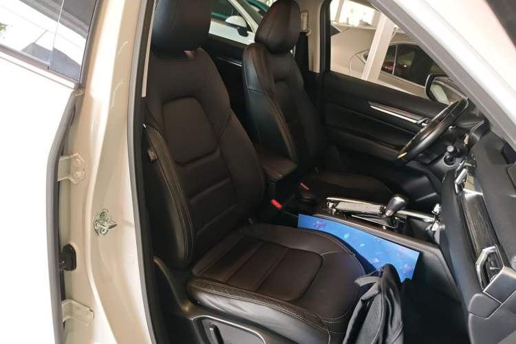 Used Mazda CX-5 2017 2.5L Automatic 4x4 ZhiZun Version China V Standard Right Front Seat