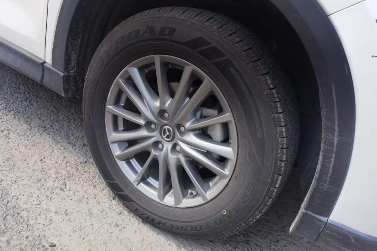 Used Mazda CX-5 2017 2.0L Automatic 2WD ZhiShang Trim China VI Standard Right Front Wheel Hub