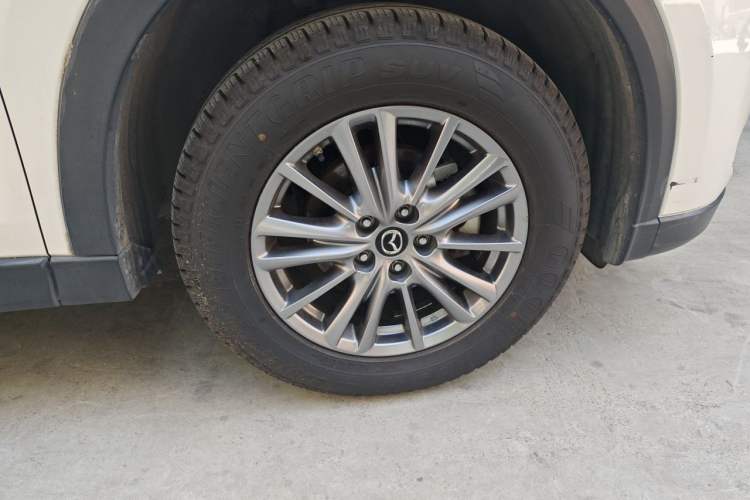 Used Mazda CX-5 2017 2.0L Automatic 2WD ZhiShang Trim China V Standard Right Front Wheel Hub