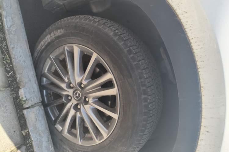 Used Mazda CX-5 2017 2.0L Automatic 2WD Smart Enjoyment Version China V Standard Right Front Wheel Hub